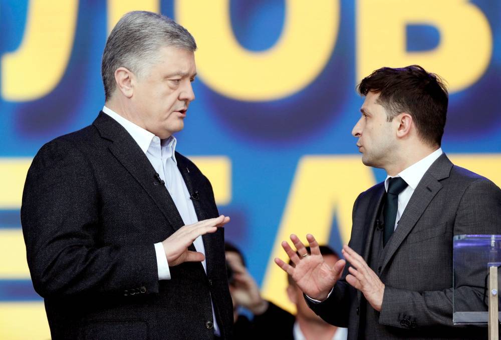 Партия Порошенко поставила ультиматум Зеленскому перед «нормандским форматом»