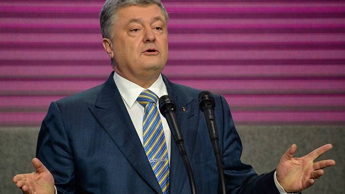 Слух по Киеву прошел: Порошенко создает новую партию