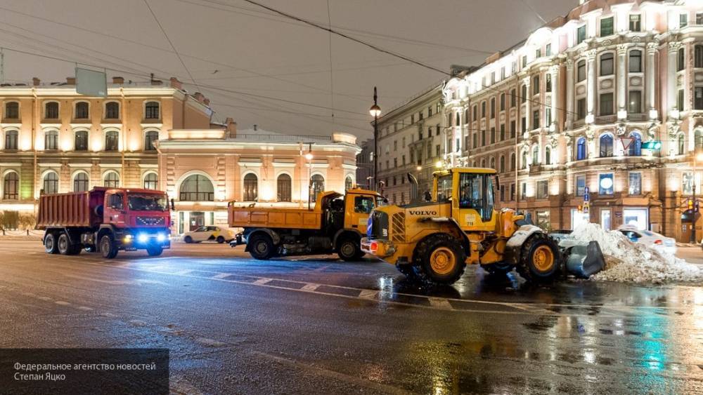 Вице-губернатор Петербурга Бондаренко сообщил, сколько куплено уборочных машин для города