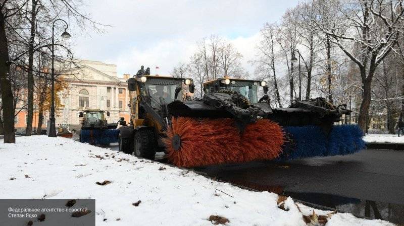 Новая уборочная техника появится на дорогах Петербурга в ближайшее время