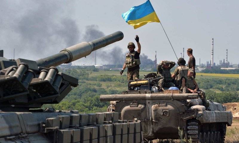 Интегрируясь в Россию под бомбёжками ВСУ, оставлять украинский язык государственным – бессмысленно
