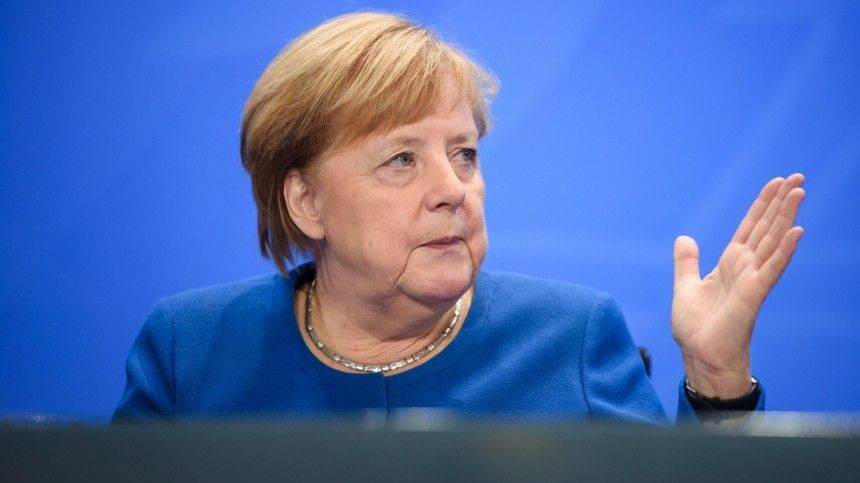 Немецкая пресса увидела «объявление войны» в словах Меркель о санкциях США