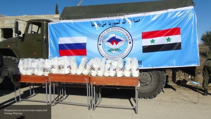 Первая гуманитарная акция России прошла в Эт-Табки на севере Сирии
