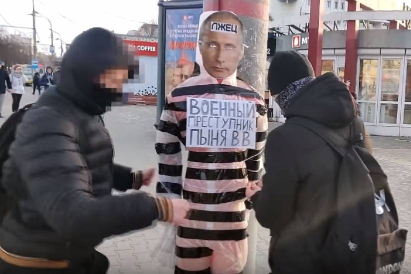 Член Либертарианской партии в Перми стал обвиняемым по делу об установке чучела Путина в центре города