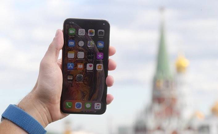 Economist: Россия требует от «Эппл» устанавливать одобренные Кремлем приложения