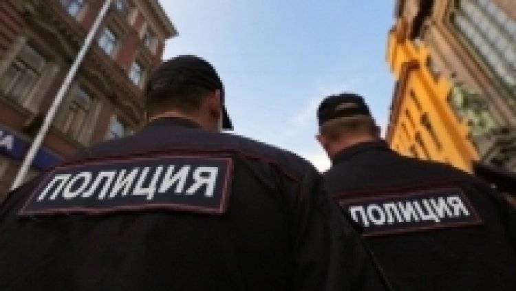 Группу молодых людей с пистолетами задержали в Москве