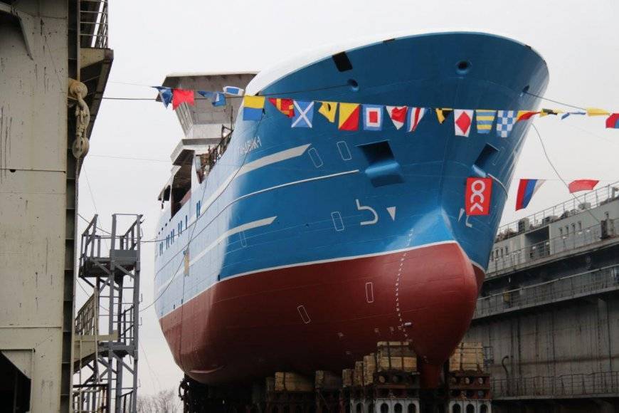 «Северная верфь» спустила ярусолов «Гандвик-1» на воду в Петербурге