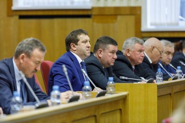 Воронежские депутаты предложили запретить никотиносодержащие смеси