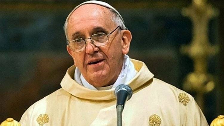 Папа Франциск призвал закрыть все лагеря для мигрантов из Ливии