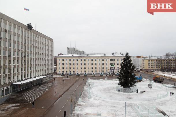 Сыктывкар вошел в топ-5 городов России по высоте живой новогодней ёлки