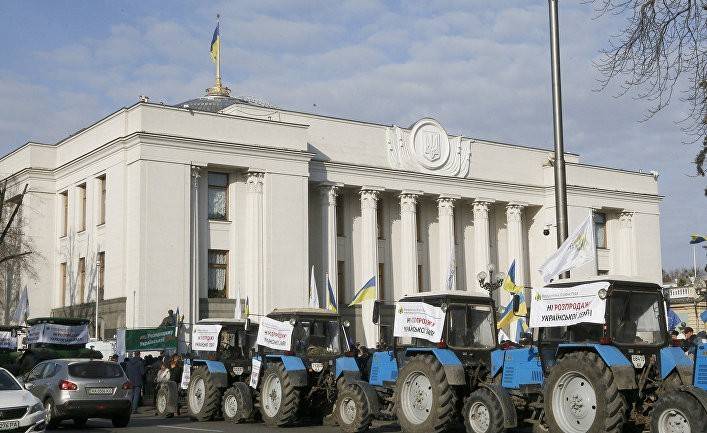 Le Monde: украинцы против продажи земли