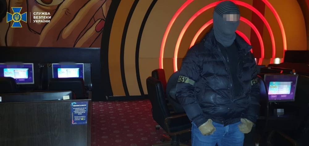 По поручению Зеленского СБУ устроила показательный погром подпольных казино по всей Украине