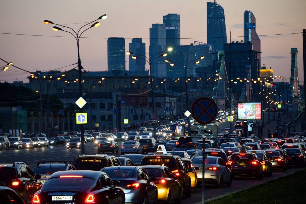 Нештрафуемый порог превышения скорости понизят в России