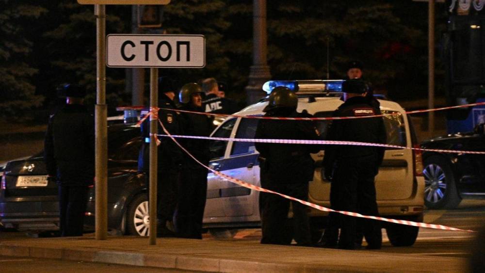 СК РФ установил личность напавшего на правоохранителей на Лубянке