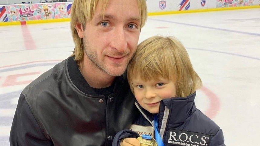 Сын Евгения Плющенко выглядит чемпионом даже на тренировке
