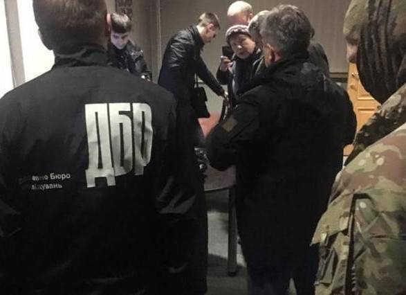 В Киеве прошли обыски в рамках дела Порошенко