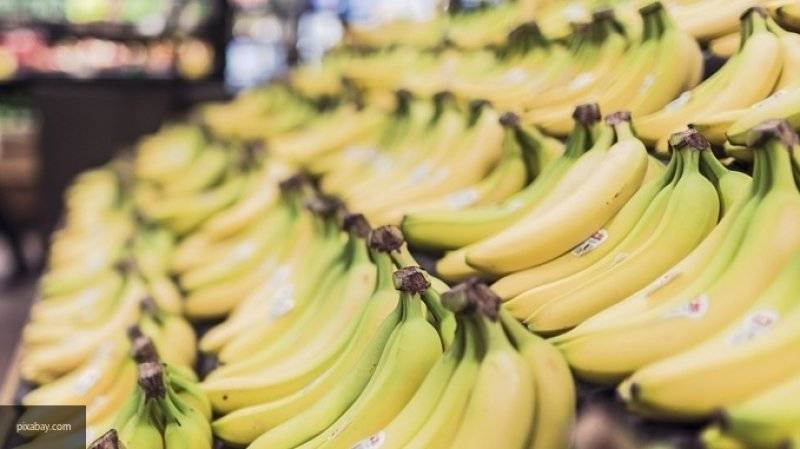 Жительница Шотландии пожаловалась в полицию, обнаружив булавки в купленных бананах