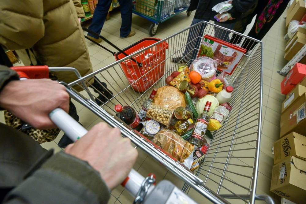 Эксперт раскрыл действенные пути экономии при покупке продуктов на новогодний стол