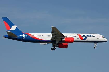 Летевший в Москву самолет совершил экстренную посадку в Баку