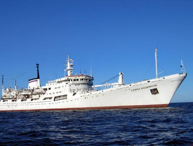 «Адмирал Владимирский» обновляет морские навигационные карты