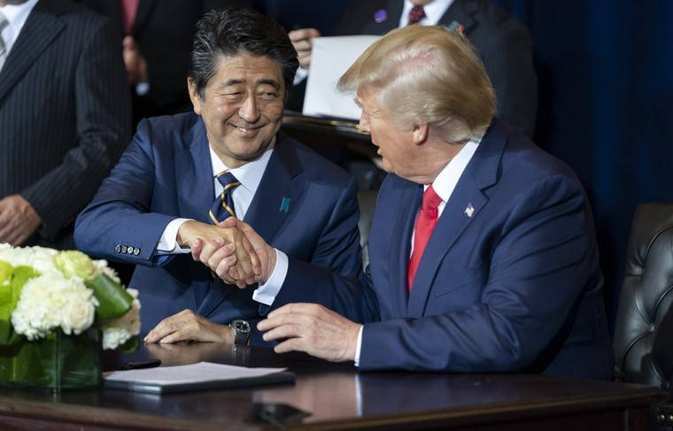 Синдзо Абэ и Дональд Трамп обсудили ситуацию на Корейском полуострове
