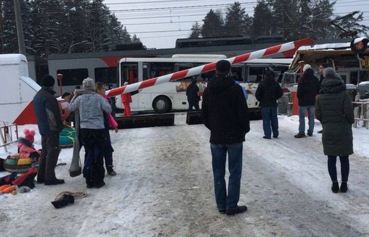 Резервный автобус забрал попавших в ДТП под Волгоградом иностранцев