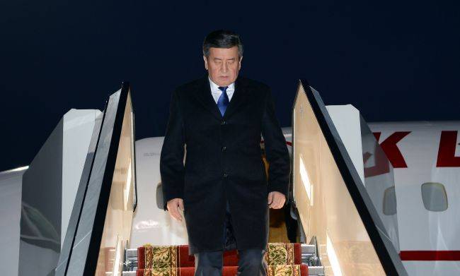 Самолет президента Киргизии сломался в Санкт-Петербурге