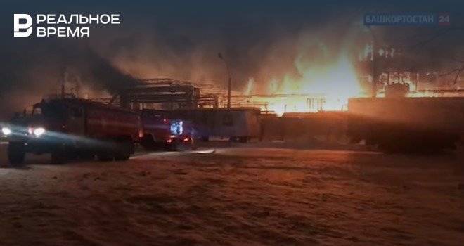 В Башкирии потушили пожар на нефтехимическом заводе и назвали вероятную причину возгорания