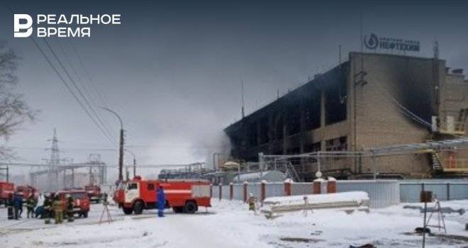 Следком Башкирии начал проверку после пожара на нефтехимическом заводе в Уфе