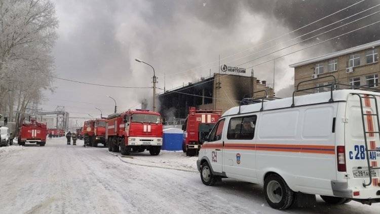 Следователи возбудили уголовное дело после пожара на заводе «Нефтехим» в Уфе