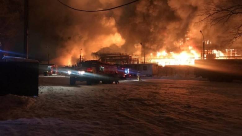 На нефтехимическом заводе в Уфе начались проверки после крупного пожара