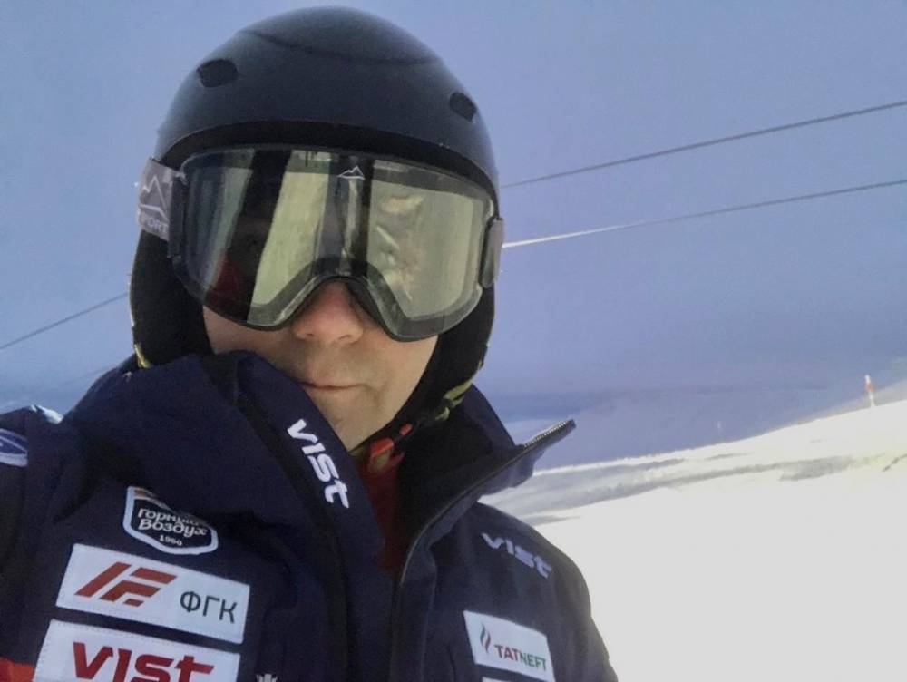 Андрей Чибис открыл горнолыжный сезон