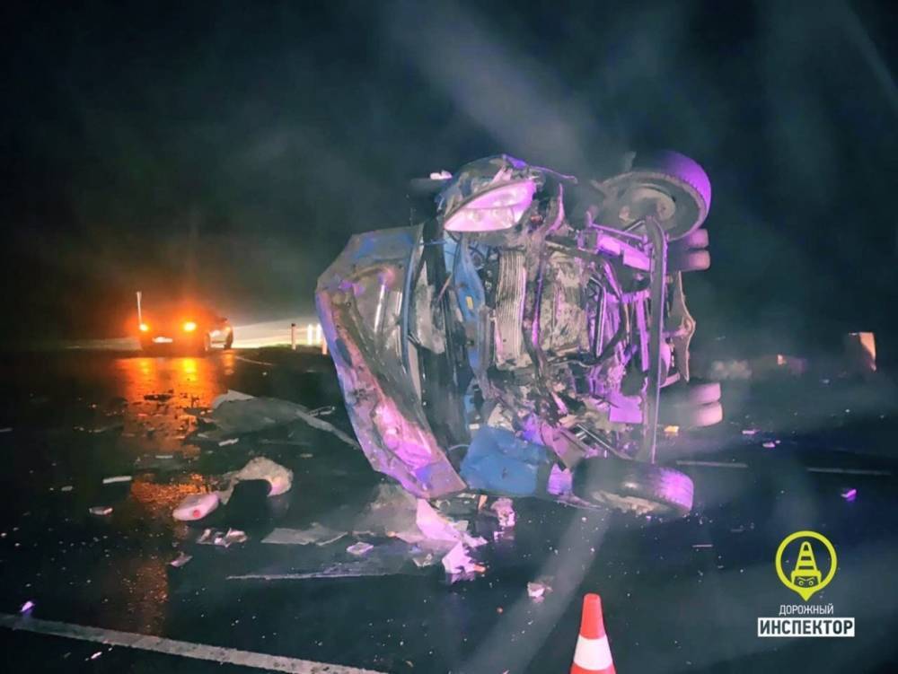 Появились кадры последствий разрушительной аварии с пострадавшими на автодороге «Нарва»
