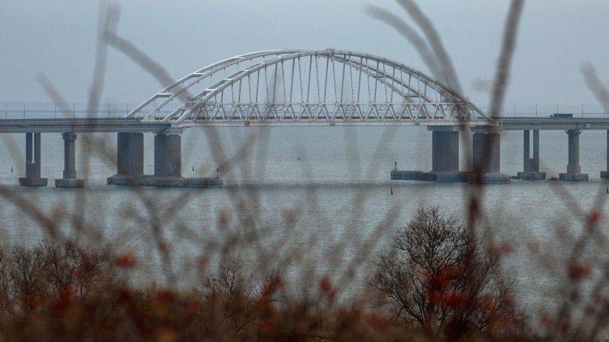 Первый поезд по Крымскому мосту пройдет в присутствии Владимира Путина