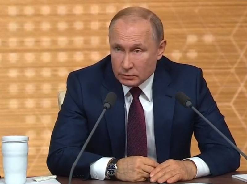 Владимир Путин допустил изменение статьи Конституции о сроках президентства