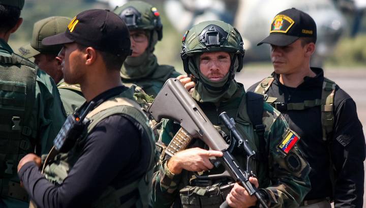 Оппозиция в Венесуэле напала на воинскую часть и похитила оружие