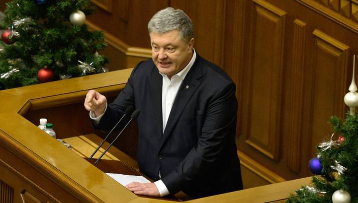 Порошенко призвал ввести санкции против украинских компаний
