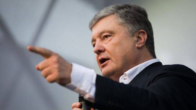 Порошенко требует санкций за еще не купленный Украиной российский газ
