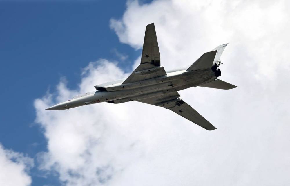 Стратегические бомбардировщики к 2040 году могут стать беспилотными в России
