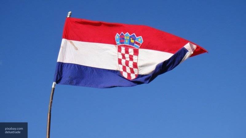Два кандидата прошли во второй тур выборов президента Хорватии