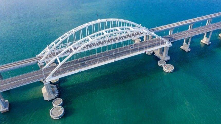 Первый пассажирский поезд проедет по Крымскому мосту 25 декабря