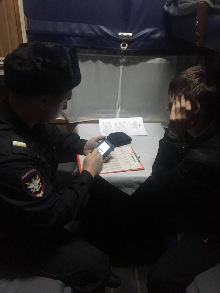 Кузбассовец пытался дать взятку транспортным полицейским в Хакасии