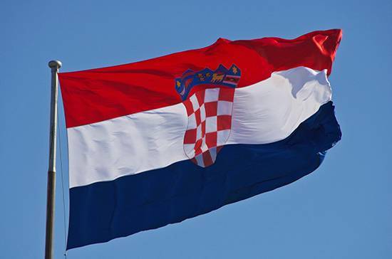 СМИ: первый тур президентских выборов в Хорватии не выявил победителя
