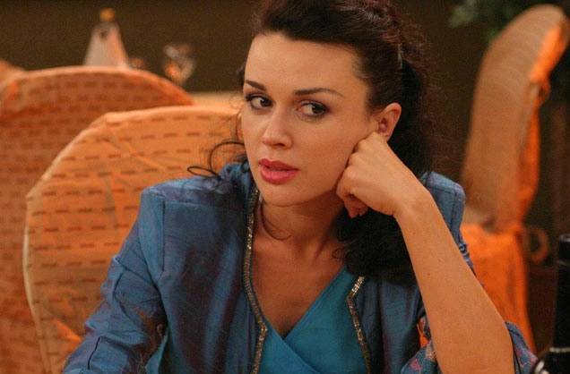 СМИ: Анастасия Заворотнюк встретит Новый год в клинике