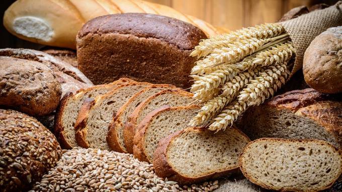 Эксперты: Петербург потребляет хлеба меньше нормы