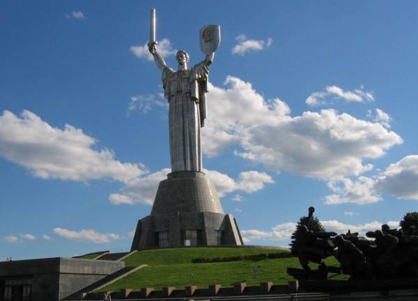Новый главный "декоммунизатор" Украины неожиданно выступил против символики дивизии СС "Галичина" и демонтажа герба СССР