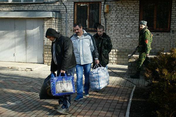Донбасс и Украина договорились обменяться пленными до конца года
