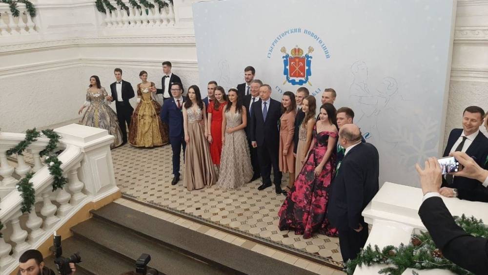 Беглов открыл Губернаторский новогодний студенческий бал в Петербурге