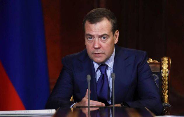 Медведев вновь поставил Белоруссии ультиматум