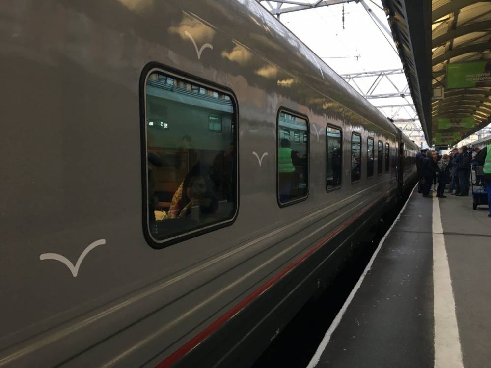 Поезд из Петербурга в Крым прошмыгнул без начальника за его спиной
